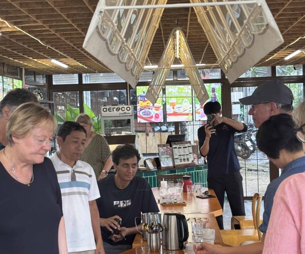 Experience the rich coffee culture of Dak Lak with a Buon Ma Thuot coffee tour, exploring plantations and traditional brewing methods.