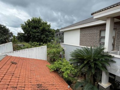 Eco-friendly homestay in Đắk Lắk with garden views, rustic rooms, and local farm experiences at Greentraveller.